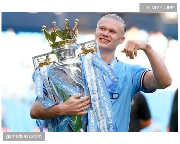 哈兰德表现抢眼却陷孤立,中锋核心地位引争议 哈兰德表现抢眼却陷孤立,中锋核心地位引争议