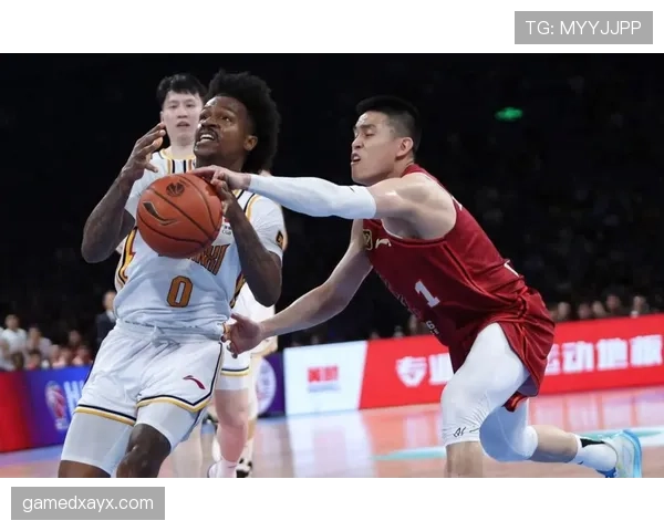 J1联赛新赛季：亚洲外援助力球队实力跃升，状态回暖点燃观赛热潮