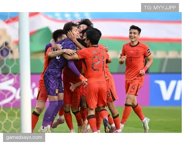 中超激战正酣,新老劲旅上演积分榜争夺战 中超激战正酣,新老劲旅上演积分榜争夺战