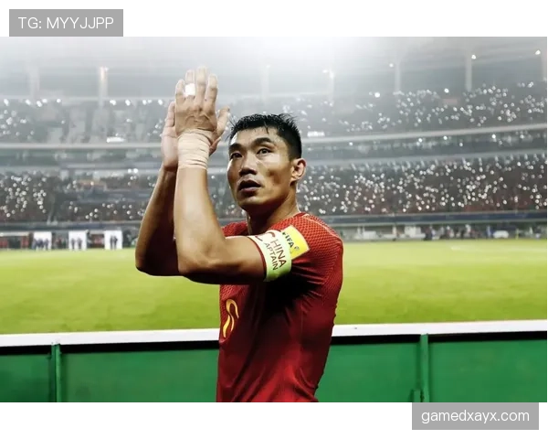 谌龙退役后住进月租六位数的训练基地，每天五点起床遛弯像打卡上班