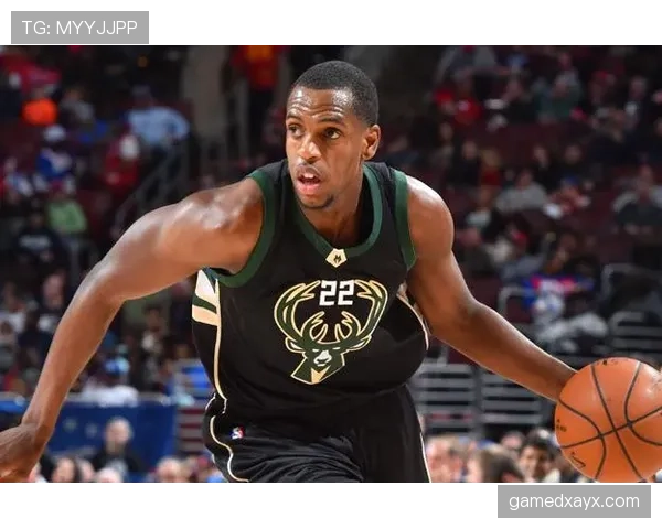 米德尔顿突破效率提升明显 制造错位助雄鹿拉开比分